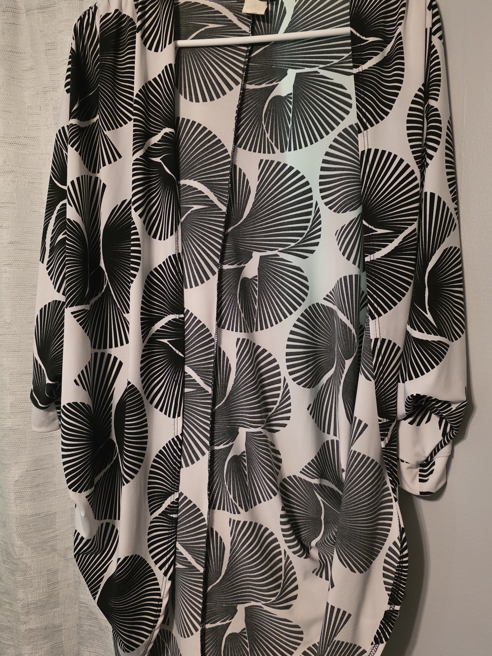 Black & White Floral Print Women's Blouse